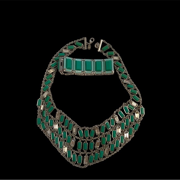 Banana Republic Bib Necklace + bonus bracelet, Milly Collection - Picture 3 of 9